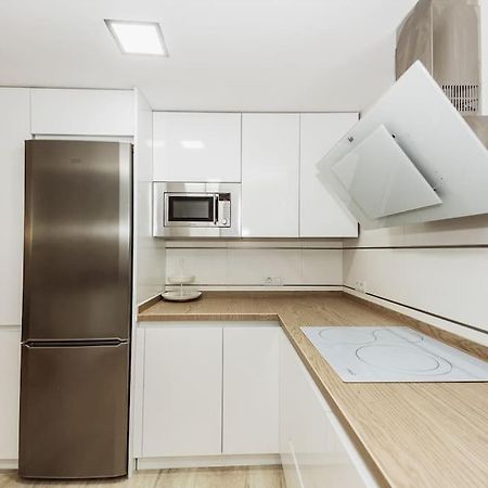 Апартаменты Modern First Line Альмуньекар Экстерьер фото